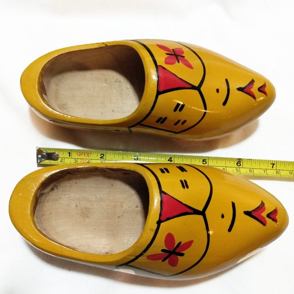Vintage Dutch Decorative Hand Painted Wooden Clogs - Picture 13 of 16